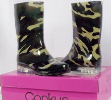 Load image into Gallery viewer, Corky's Riverwalk RainBoots in Camo