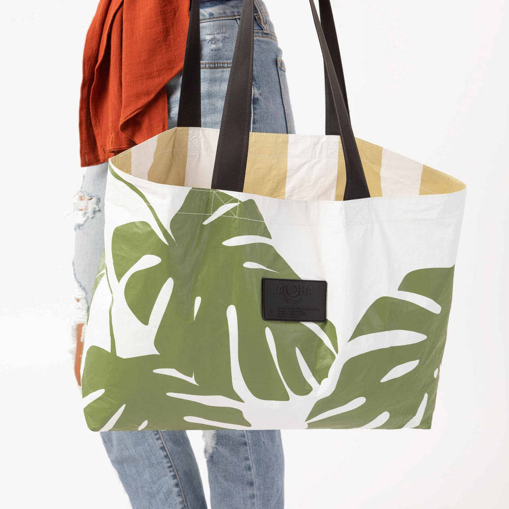 Reversible Nylon Tote - Leaf Print