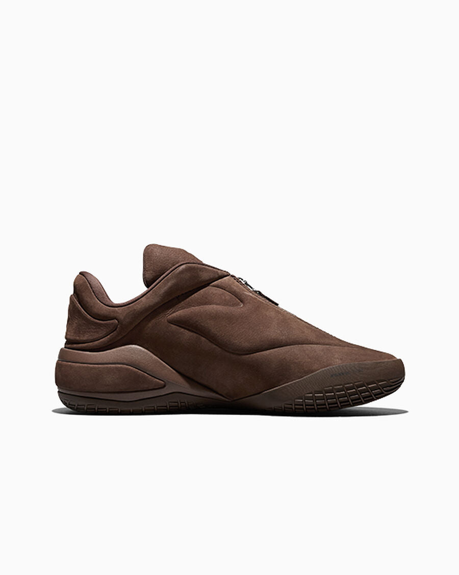 Nubuck Basketball Low Top Shoe
