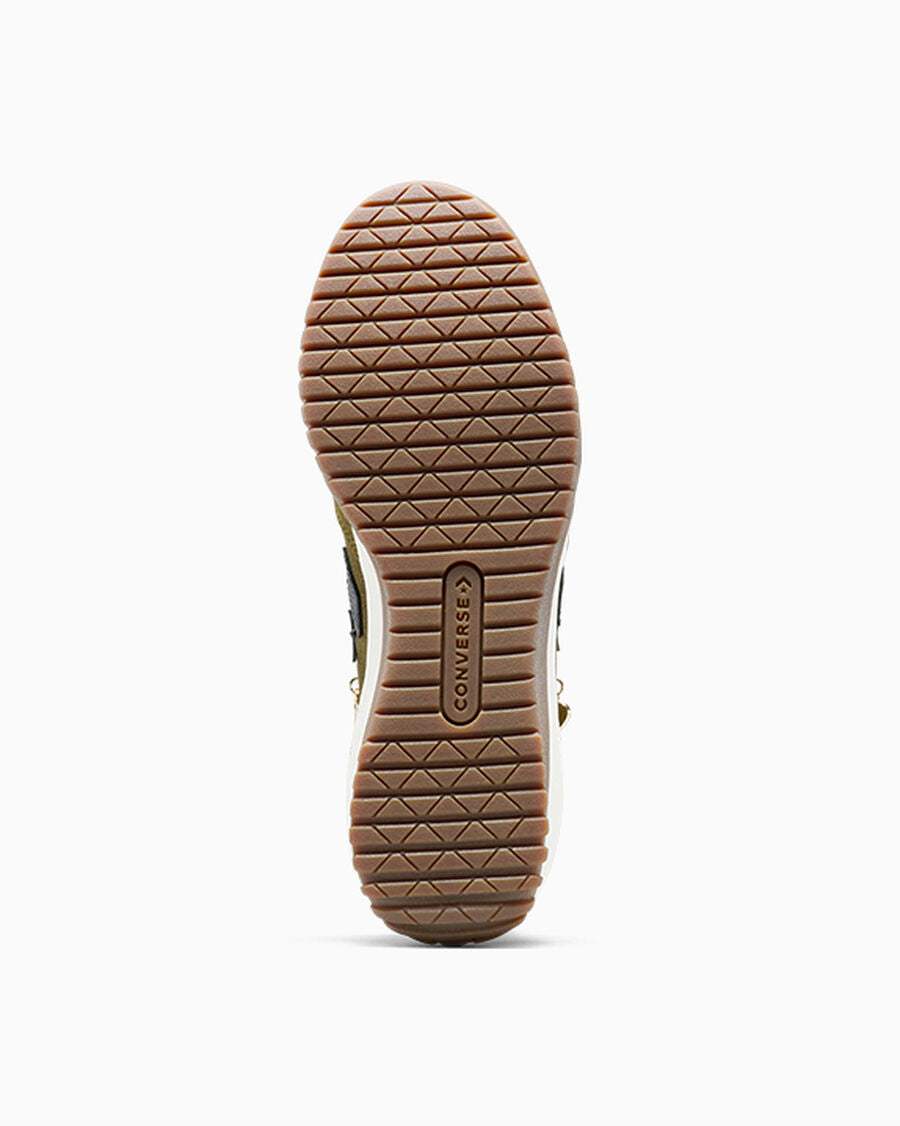 Charm-Detail Low Top Sneaker