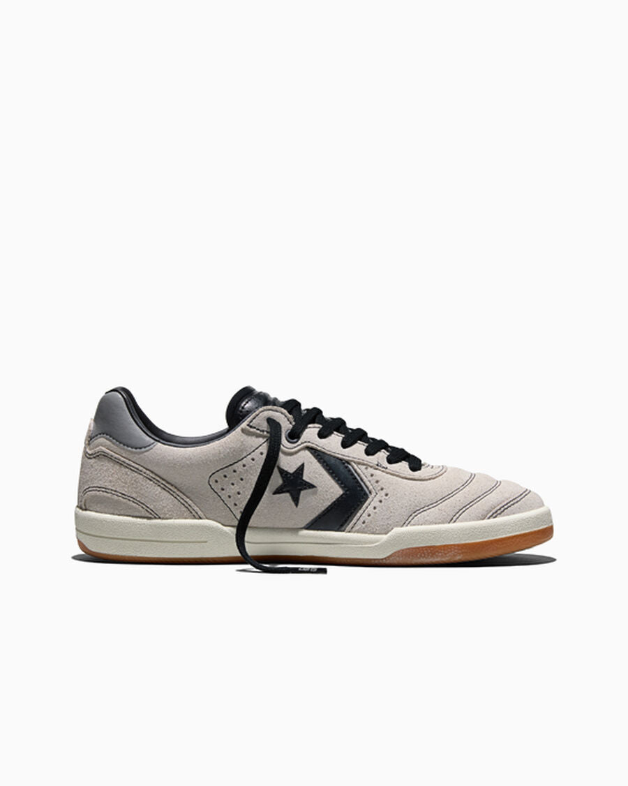 Suede Skate Low Top Shoe - Egret/Black/Gum
