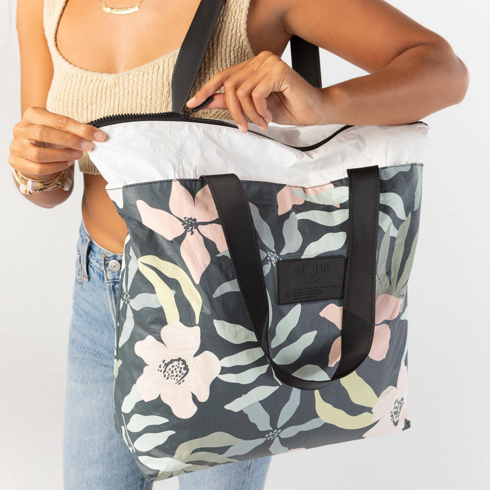 Expandable Splash-Resistant Tote - Floral