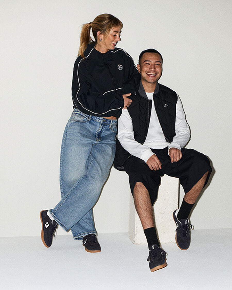Unisex Nylon And Suede Low-Top Trainer - Black/Egret/Honey