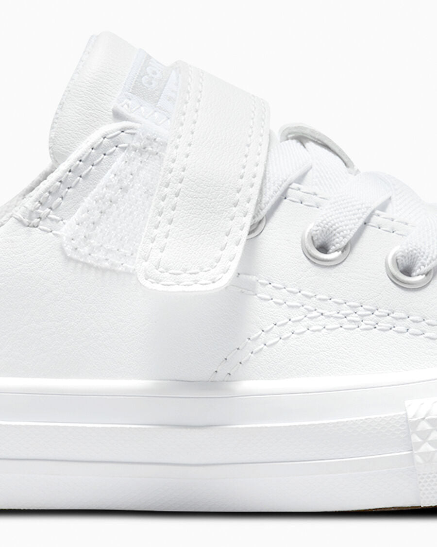 Easy-On Leather Low Top Kids Sneaker