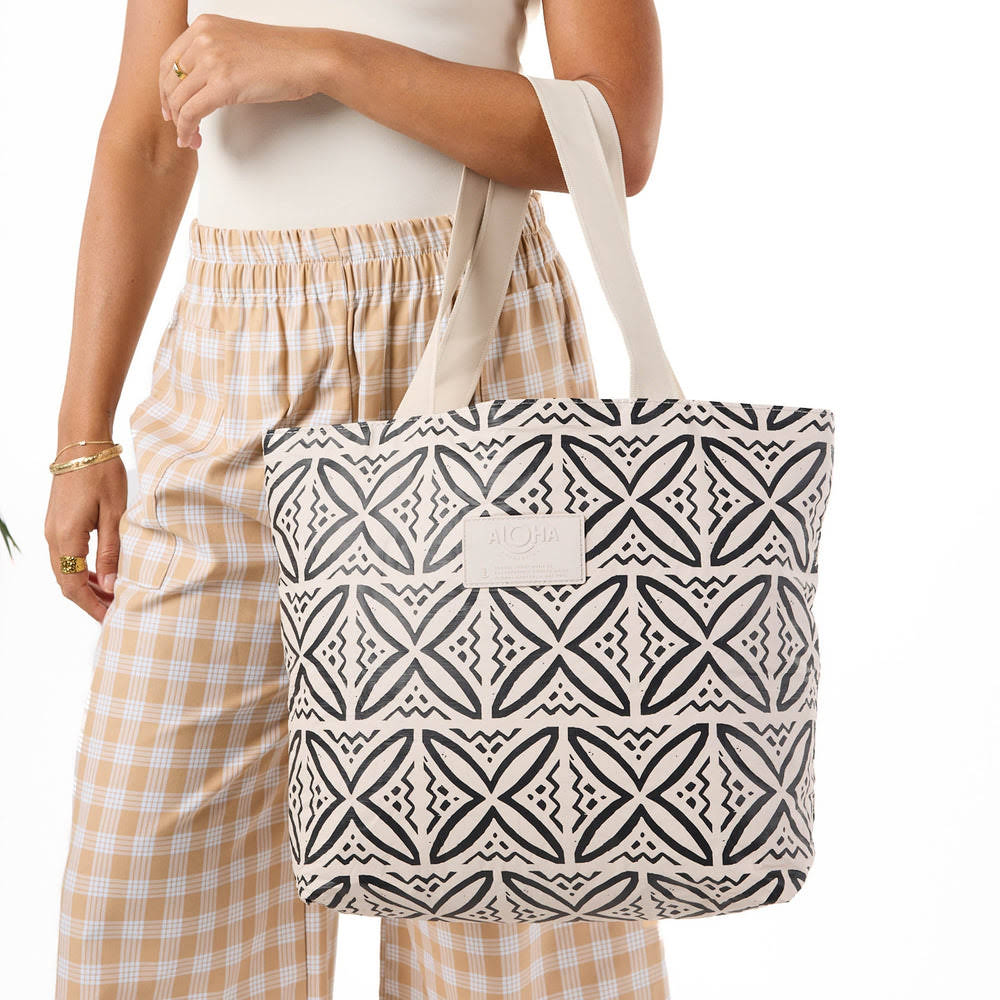 Expandable Splash-Resistant Tote - Abstract