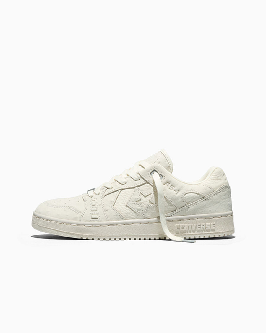 Textured Nubuck Skate Low Top Shoe
