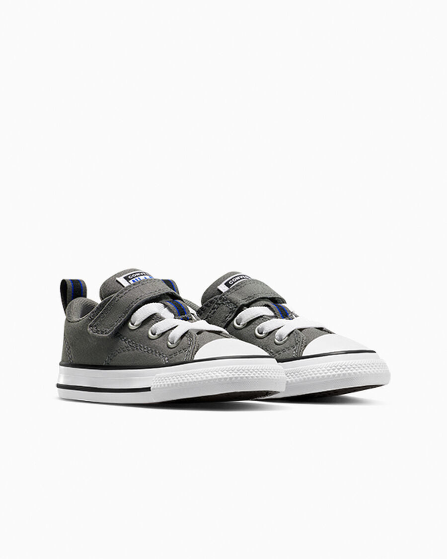 Toddler Canvas Easy-On Low-Top Sneaker