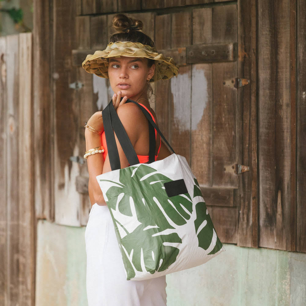 Expandable Splash-Resistant Tote - Leaf Print