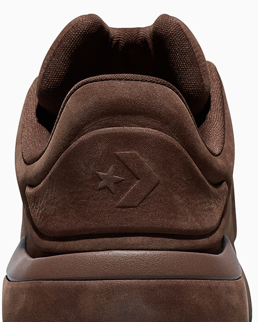 Nubuck Basketball Low Top Shoe