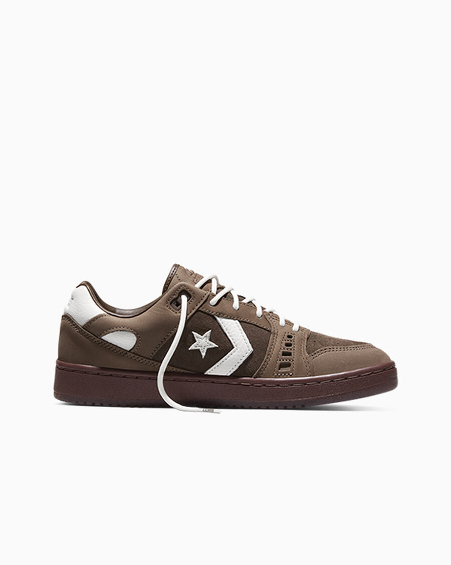 Leather And Suede Skate Low Top Shoe