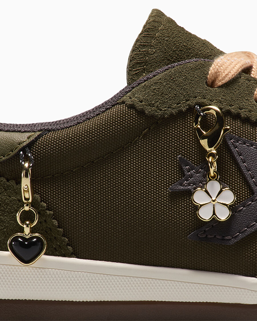 Charm-Detail Low Top Sneaker