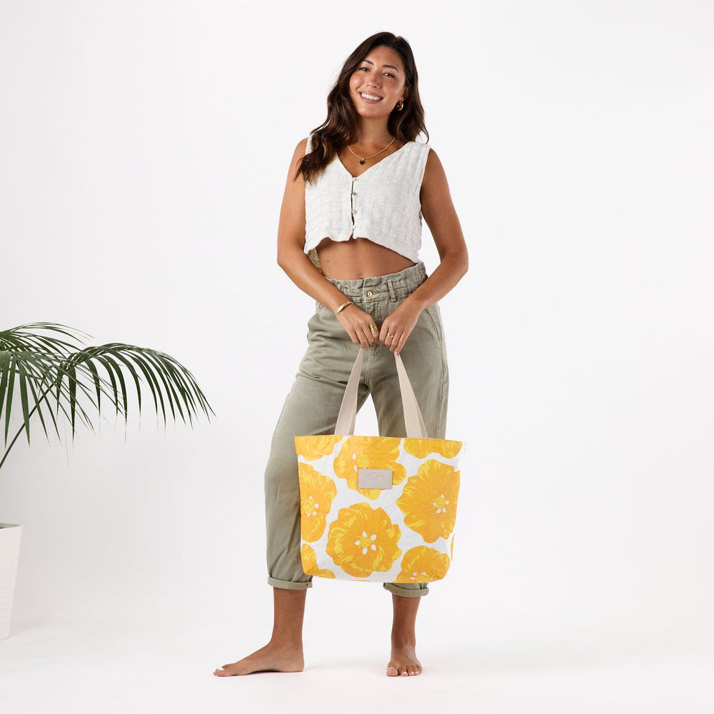 Expandable Splash-Resistant Tote - Golden Floral