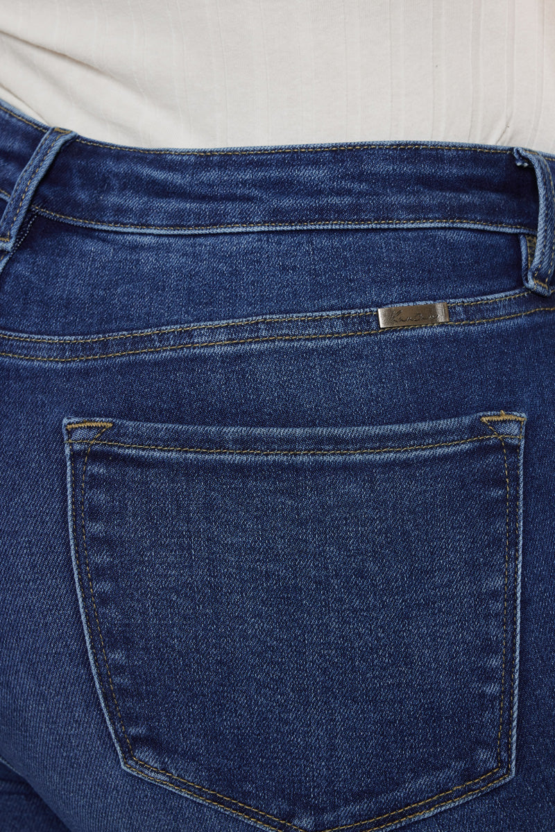 Women's Plus Size High Rise Slim Straight Jeans - Alannah