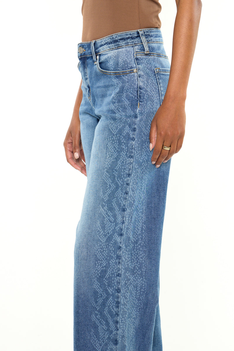 Women's Mid Rise Wide Leg Jeans - Angelique