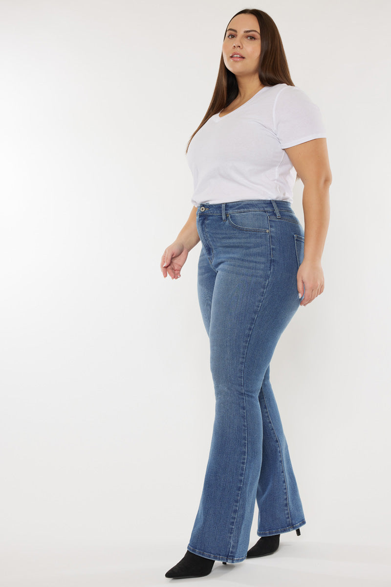 Women's Plus Size High Rise Bootcut Jeans - Ami