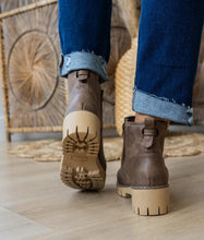 Load image into Gallery viewer, VERY G PASADENA BOOTS-TAUPE
