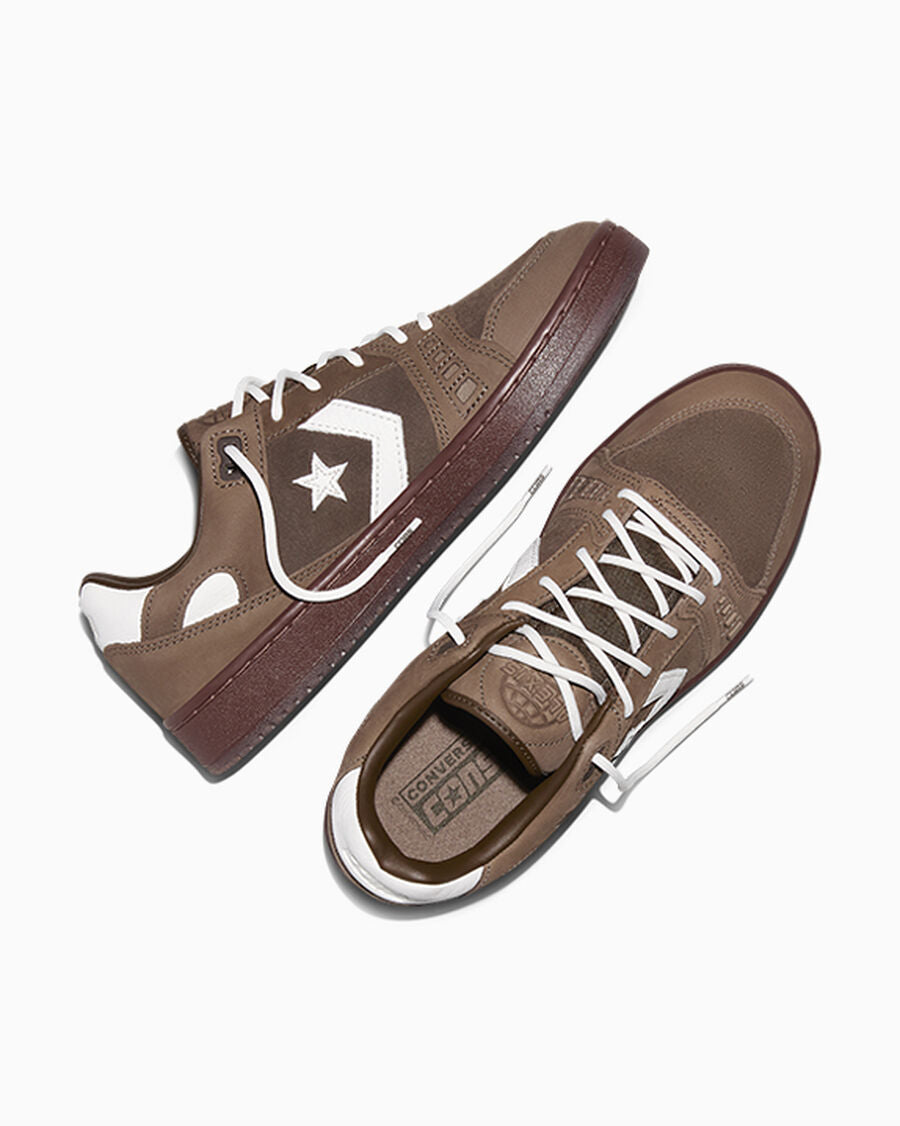 Leather And Suede Skate Low Top Shoe