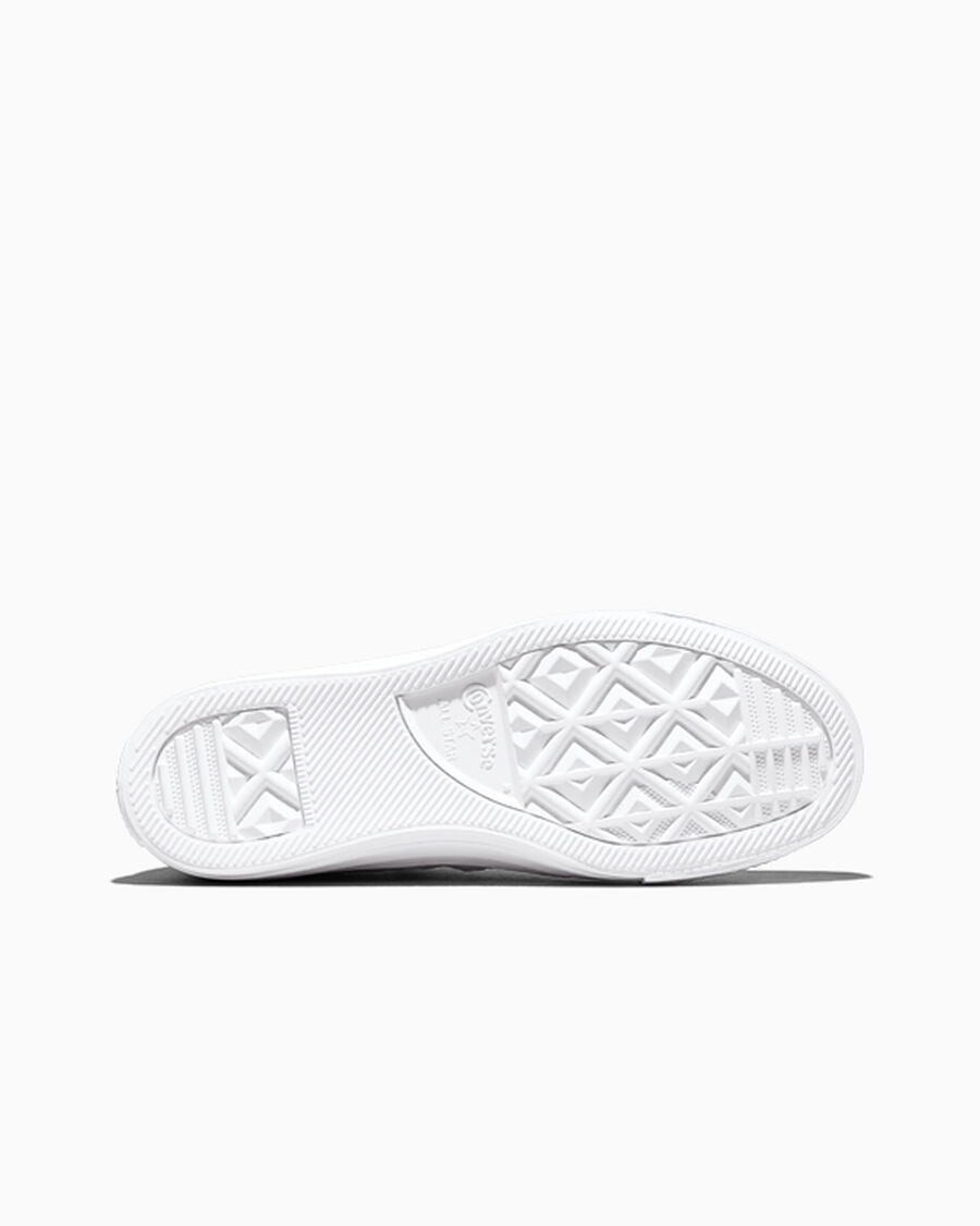 Leather Low Top Sneaker - Black - Mono White