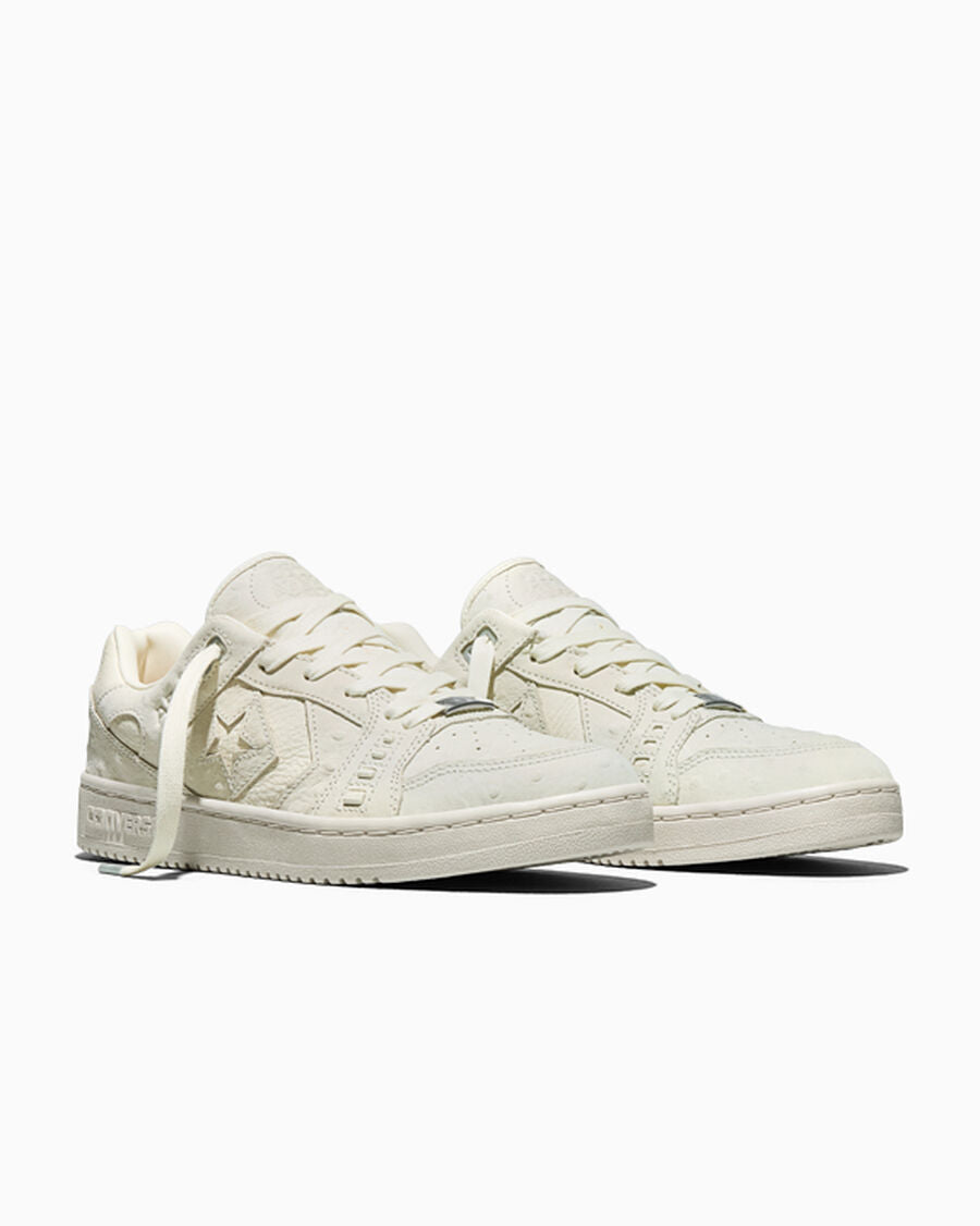 Textured Nubuck Skate Low Top Shoe