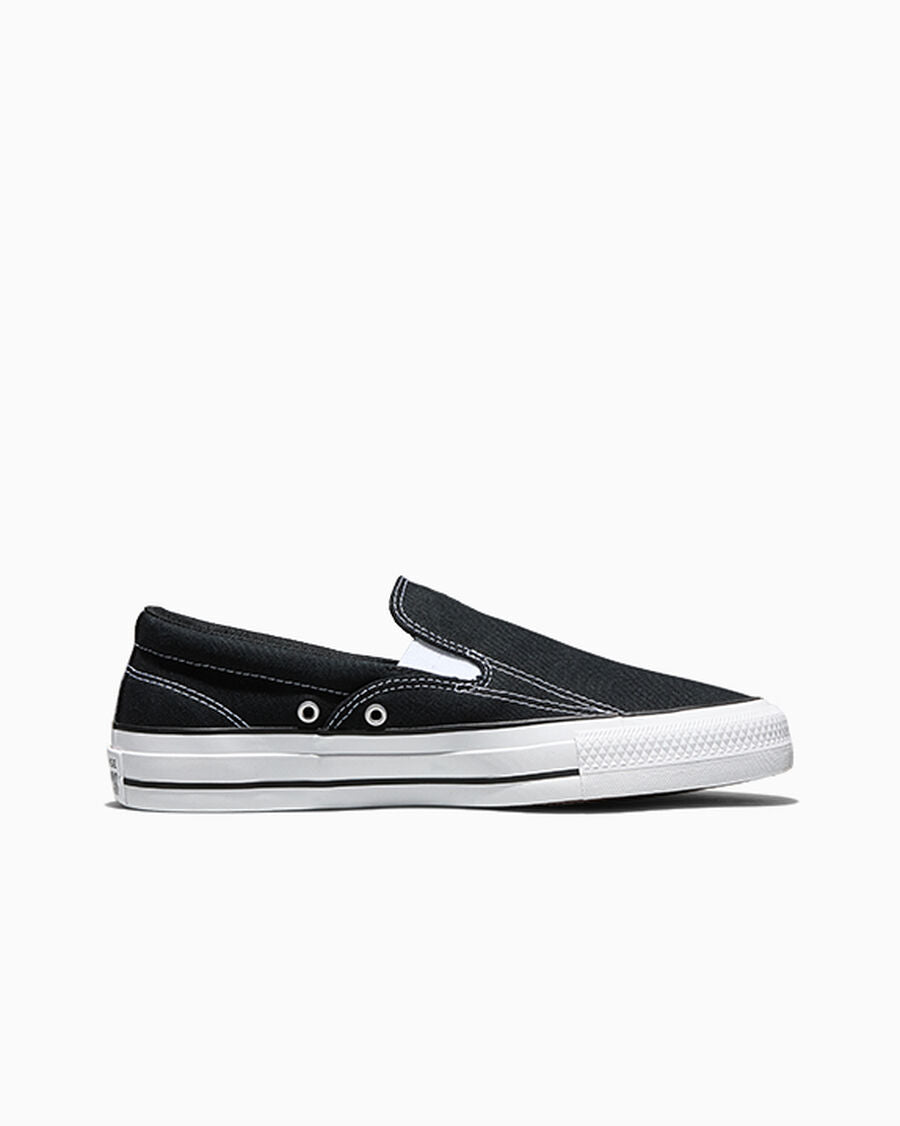 Canvas Slip-On Low-Top Sneaker - Black - Black/White/Black