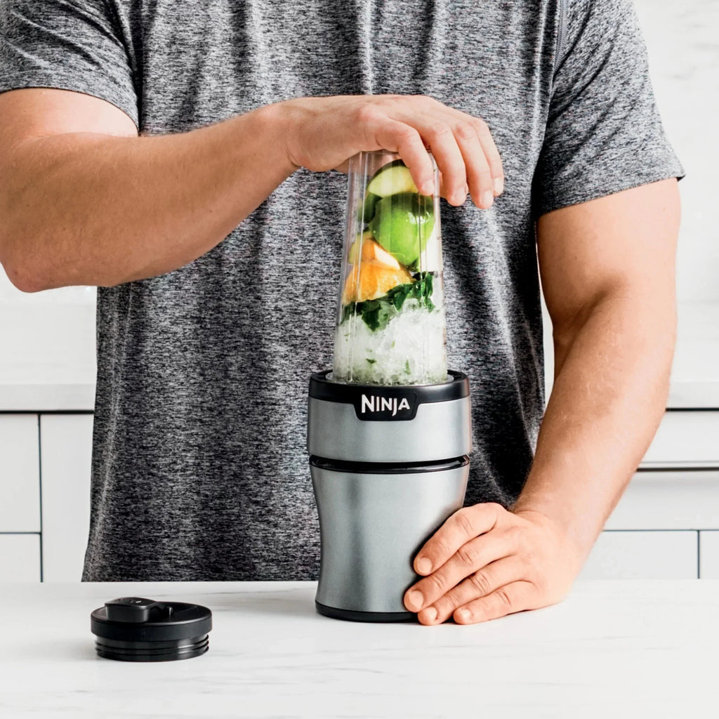 Ninja Nutri-Blender Plus 900-Peak-Watt With 3 20 oz. To-Go Cups