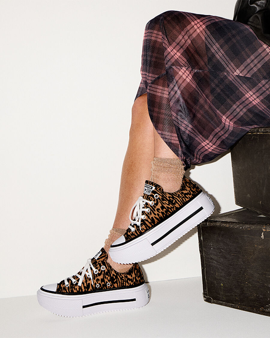 Canvas Platform Low Top Sneaker - Leopard