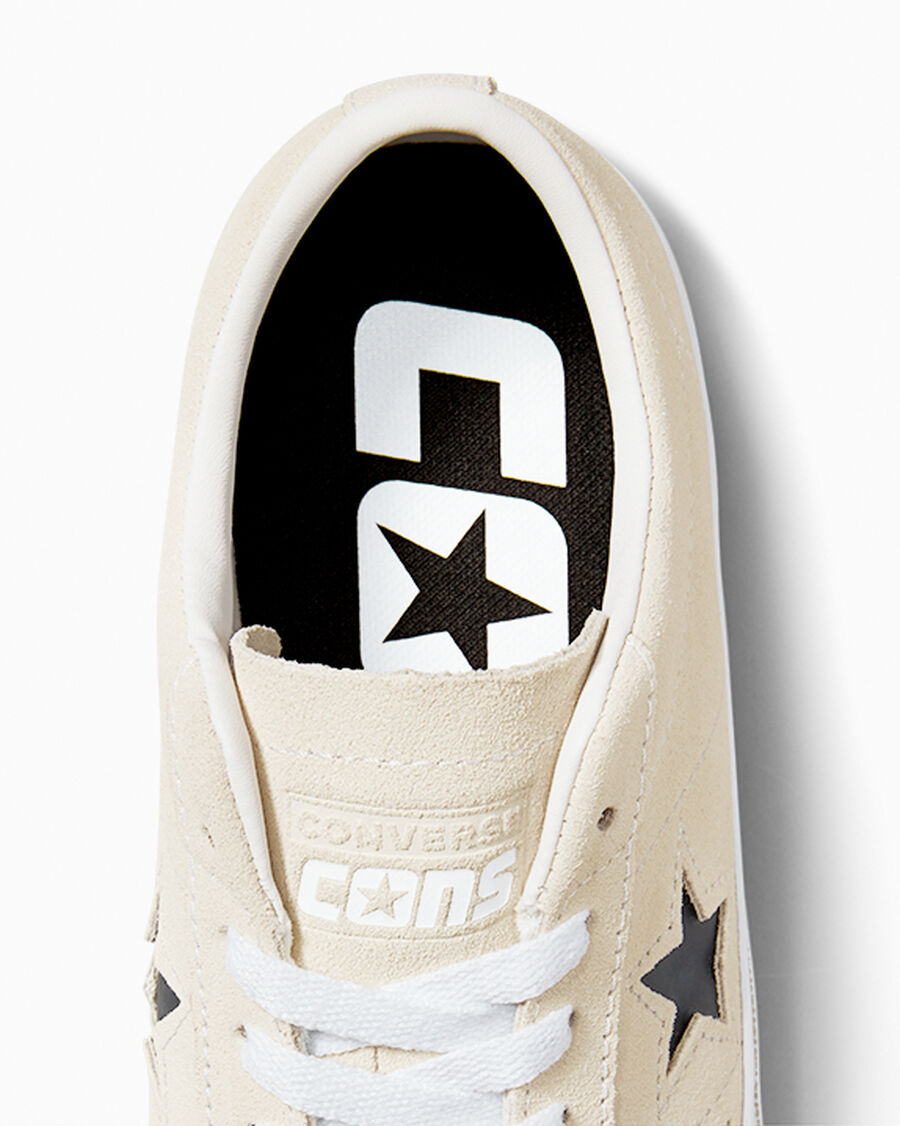 Unisex Suede Skate Low-Top Shoe - Egret/White/Black