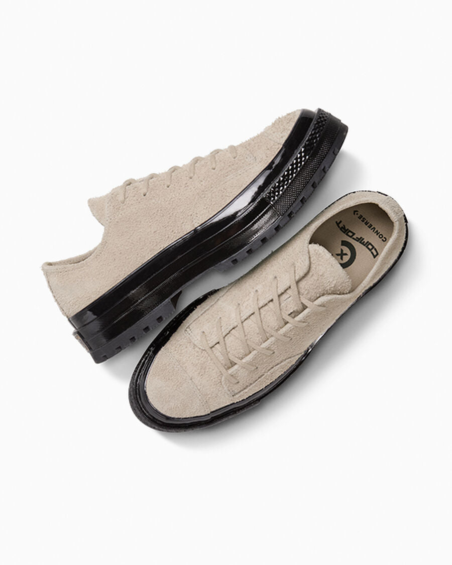Unisex Suede Low-Top Derby Shoe