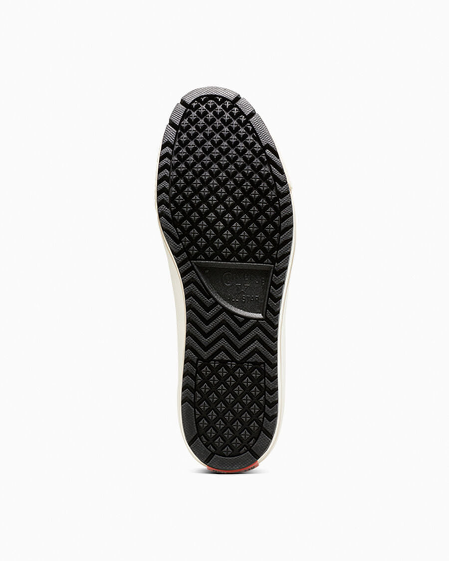 Water-Repellent Fleece-Lined Mid Boot - Grounded/Black/By The Campfire